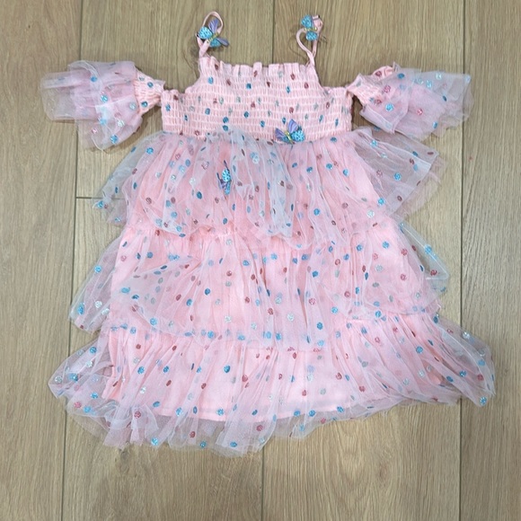 Baby Sara pink polka dot butterfly dress by Sara Sara. - Picture 1 of 3